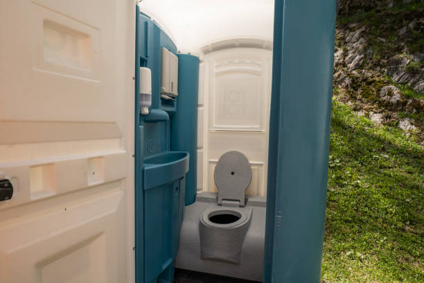 Portable restroom solutions in Springfield, TN