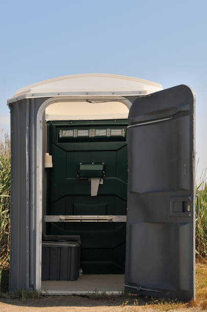 Best Porta potty delivery and setup  in Springfield, TN
